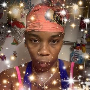 Meet your Posher, Joy